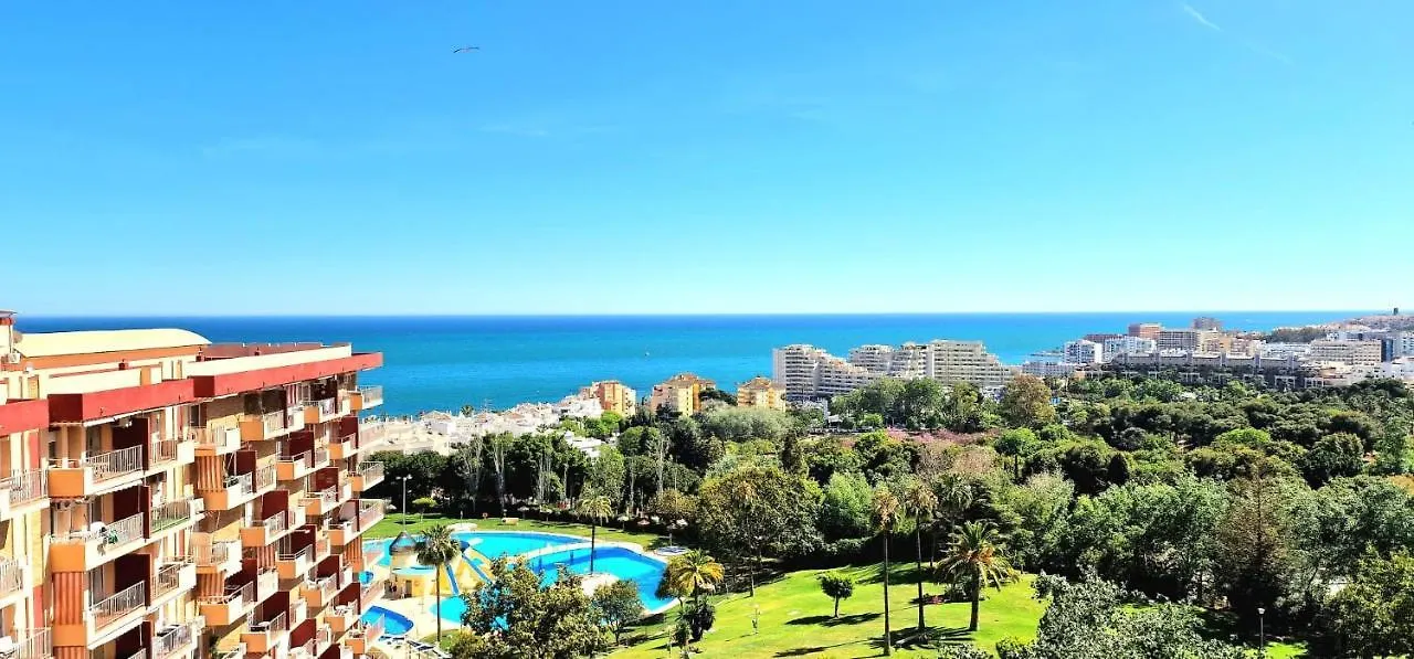 Acogedor,Apartamento.Piscina, Vistas, Terraza 베날마데나코스타